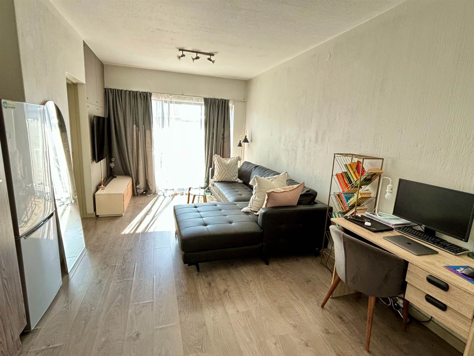 1 Bed Apartment in Fourways photo number 23