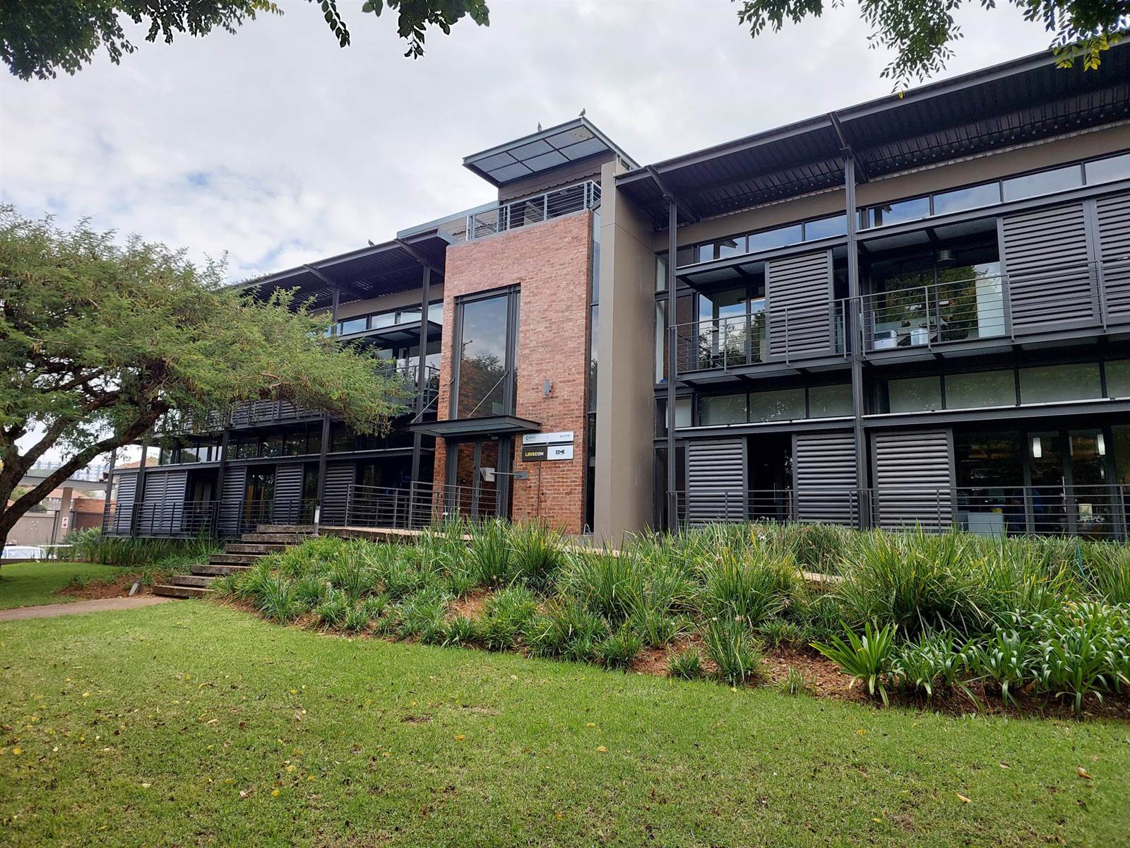 210  m² Commercial space in Bryanston photo number 9