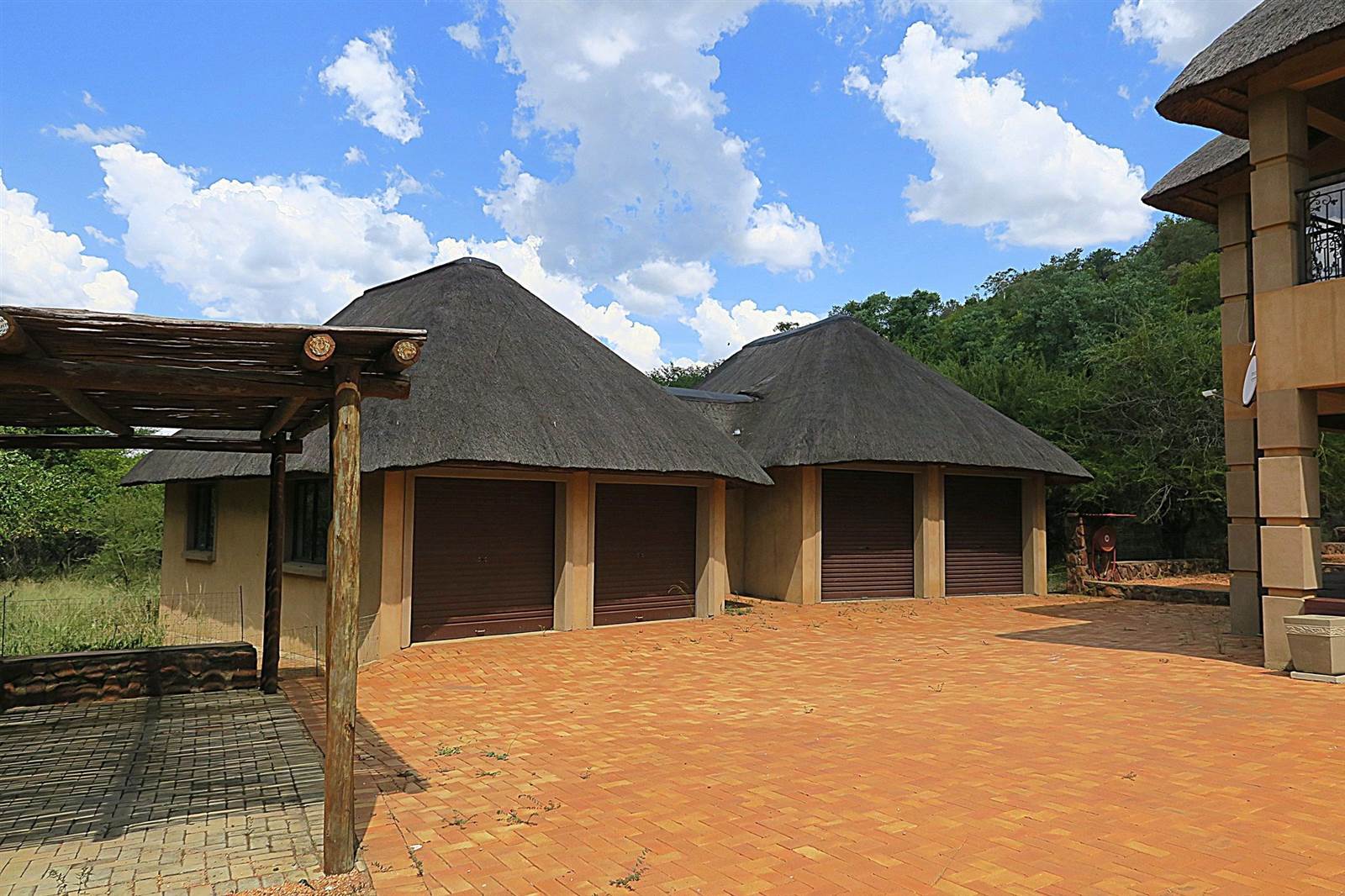 4 Bed House in Vaalwater photo number 12