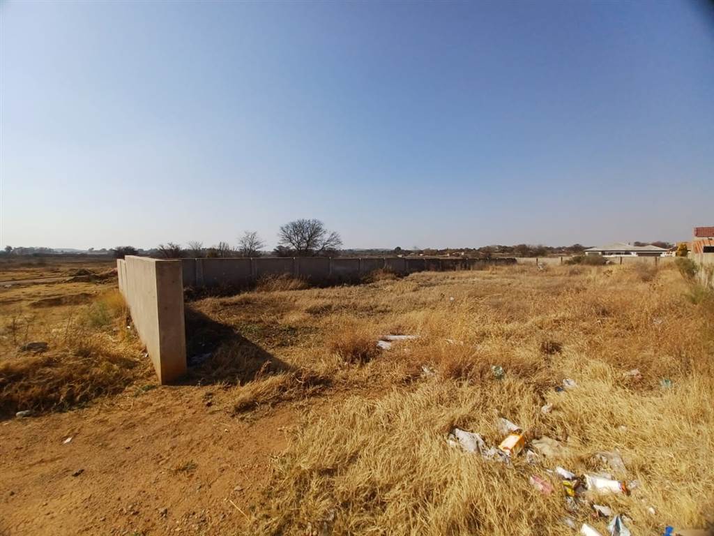 1063 m² Land available in Meiringspark photo number 6