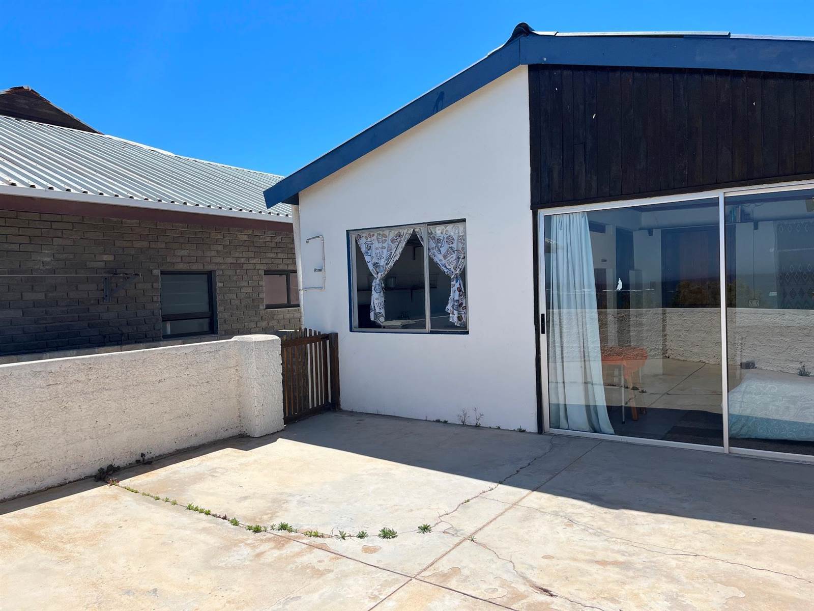 3 Bed House in Port Nolloth photo number 23