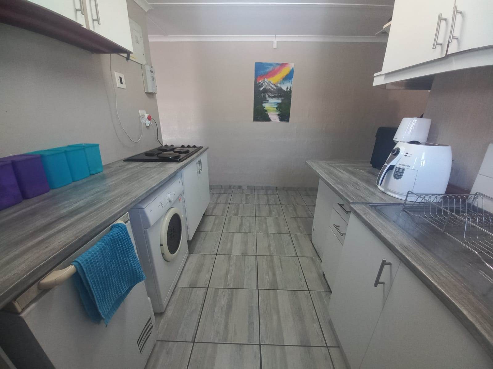 2 Bed House in Mitchells Plain photo number 10