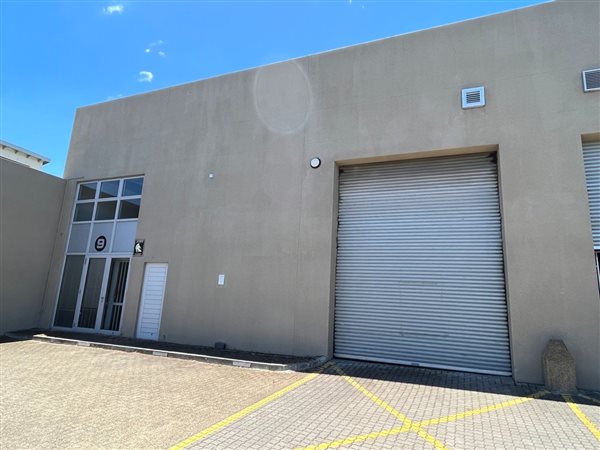 535  m² Commercial space in Brackenfell Industrial