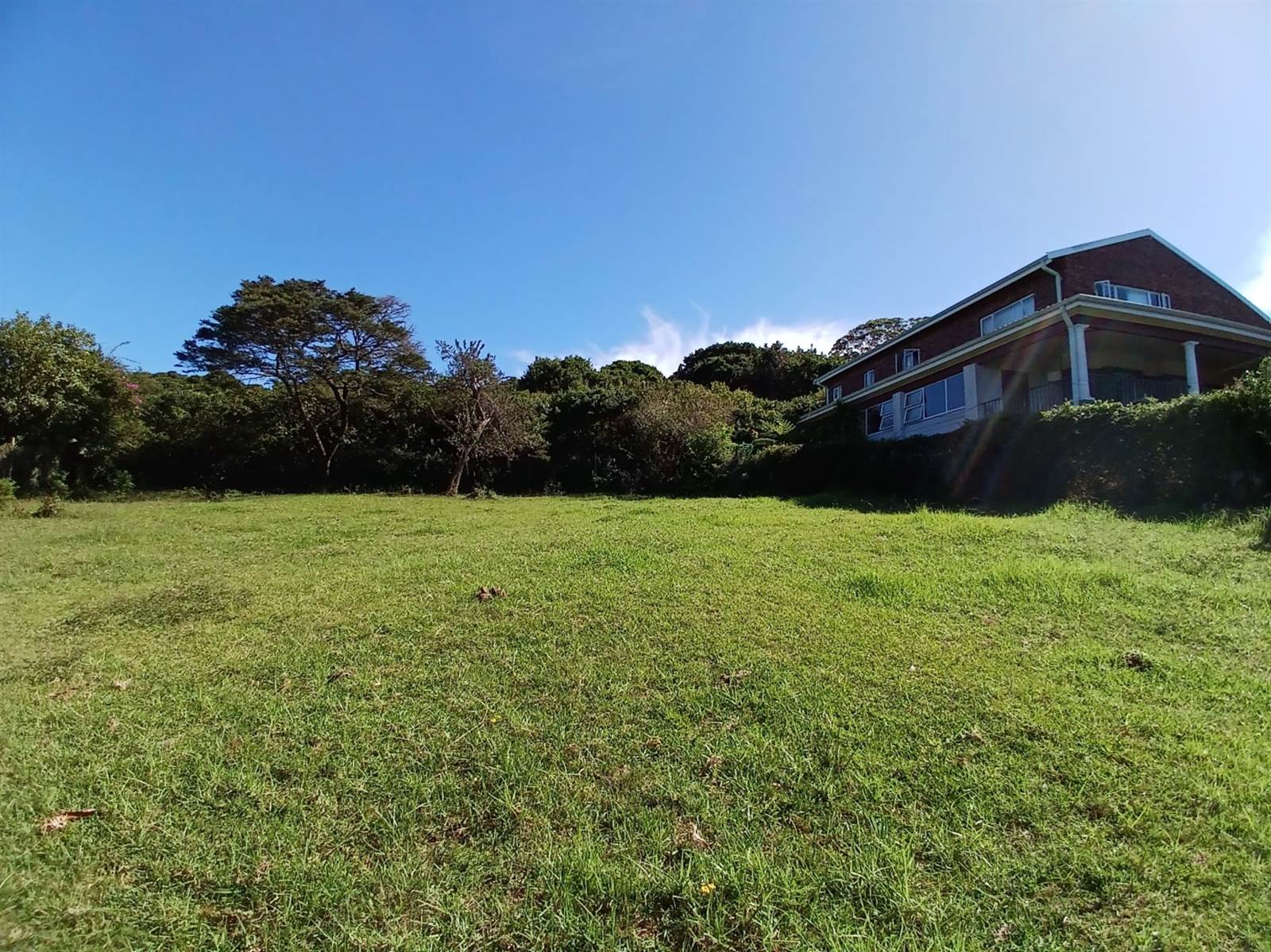 845 m² Land available in Cintsa photo number 1