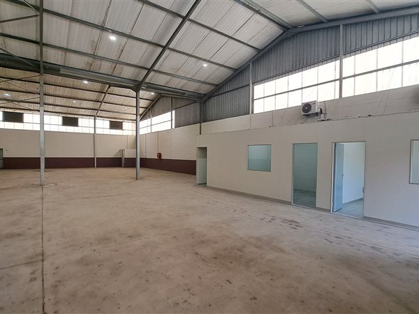 454  m² Commercial space