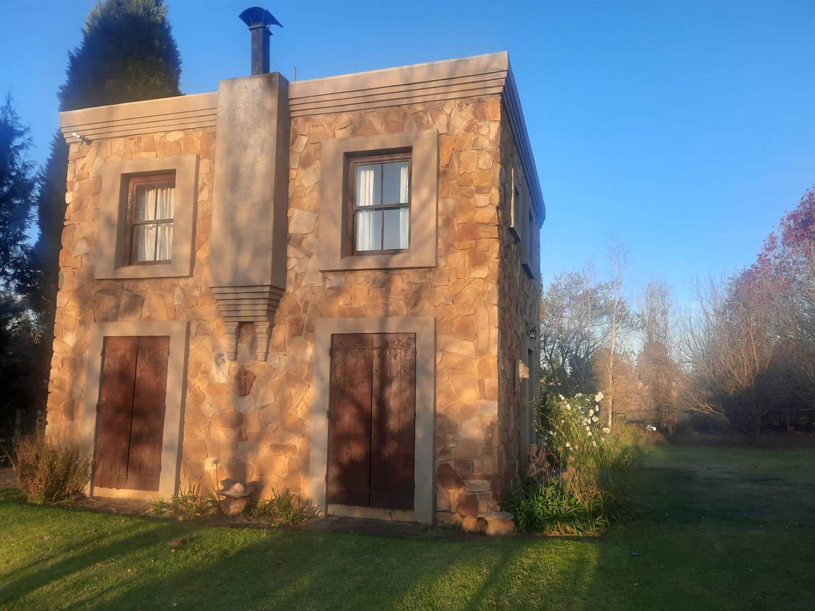 6 Bed House in Dullstroom photo number 6