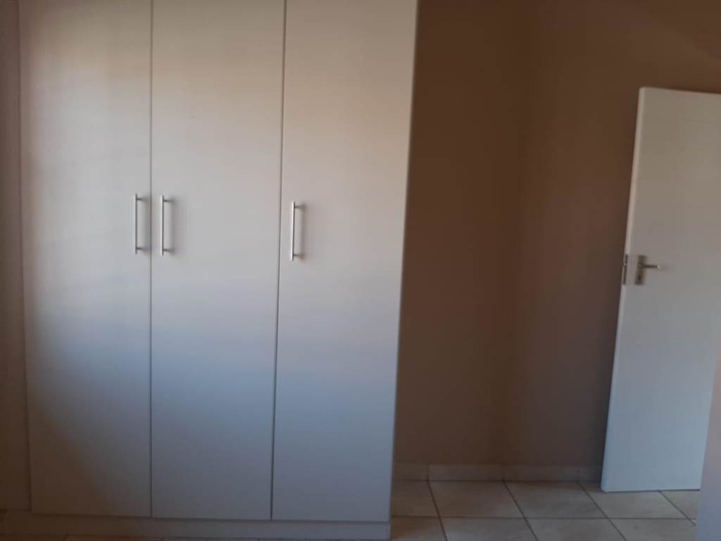 2 Bed Apartment in Annlin photo number 15