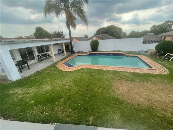 3 Bedroom House 3 Bedroom House