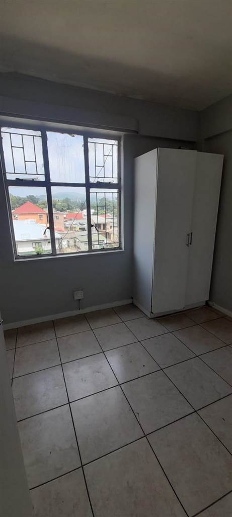 1 Bed Apartment in Pietermaritzburg Central photo number 5