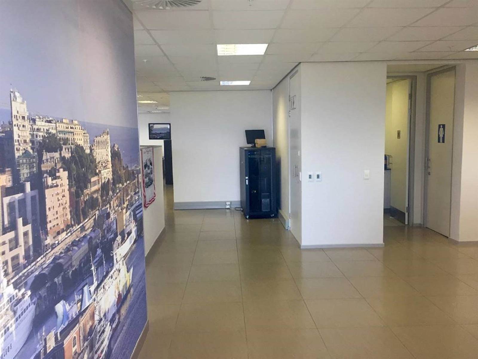 204  m² Commercial space in Umhlanga Rocks photo number 5