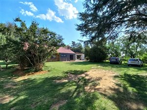 1.8 ha Smallholding in Hallgate