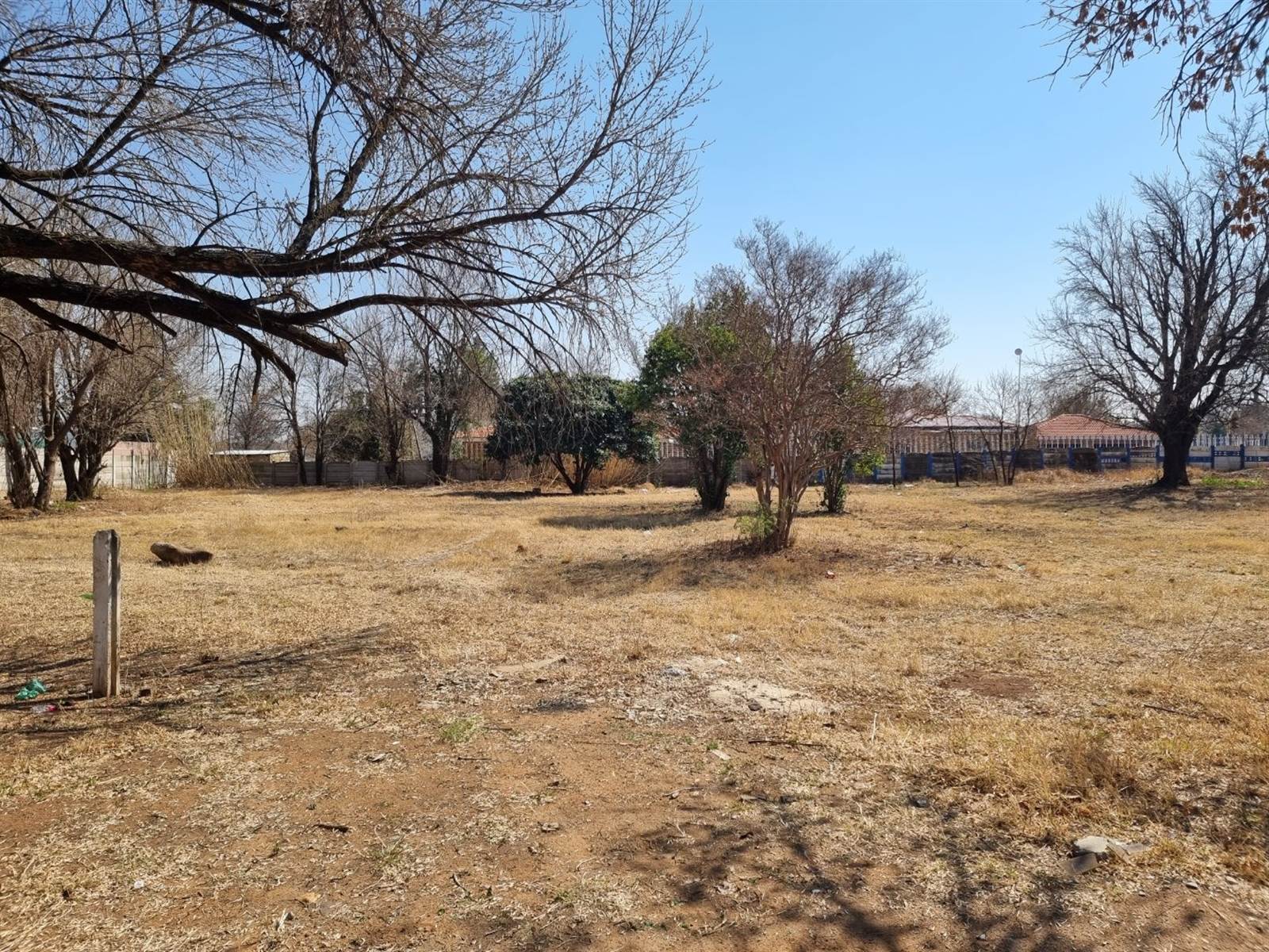 2400 m² Land available in Irene Park photo number 2