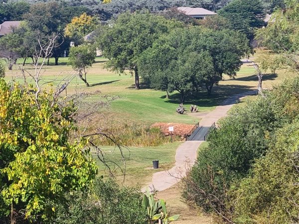 1587 m² Land available in Koro Creek Golf Estate