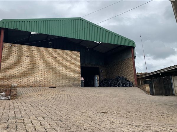 Commercial space in Witbank Central