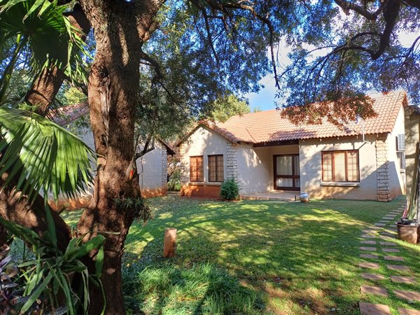 2 Bedroom Townhouse 2 Bedroom Townhouse