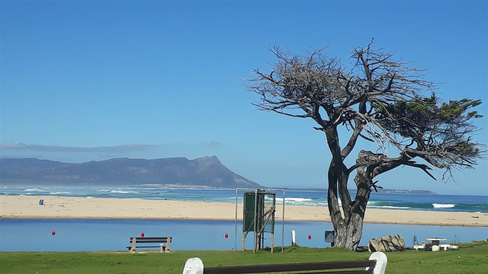 935 m² Land available in Kleinmond photo number 9