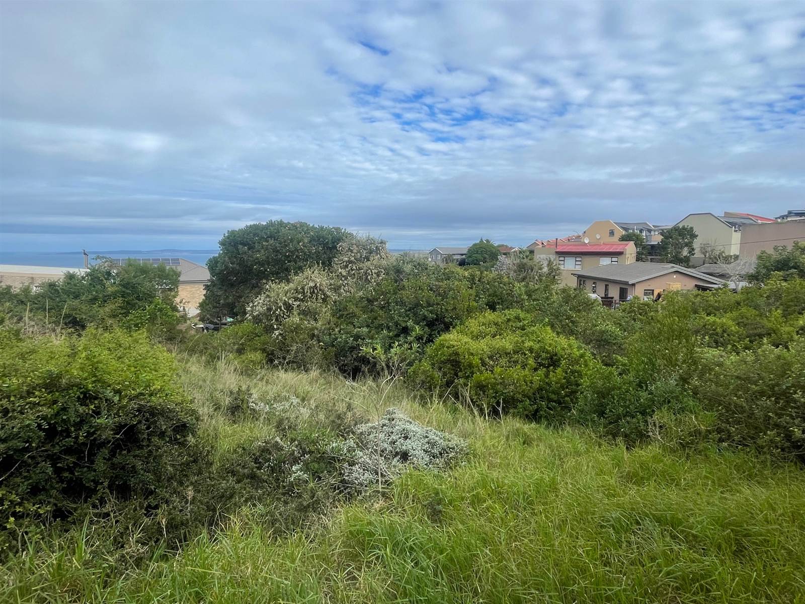 750 m² Land available in Dana Bay photo number 4