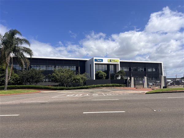 1 679 m² Commercial space 1 679 m² Commercial space