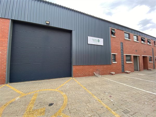 225  m² Industrial space