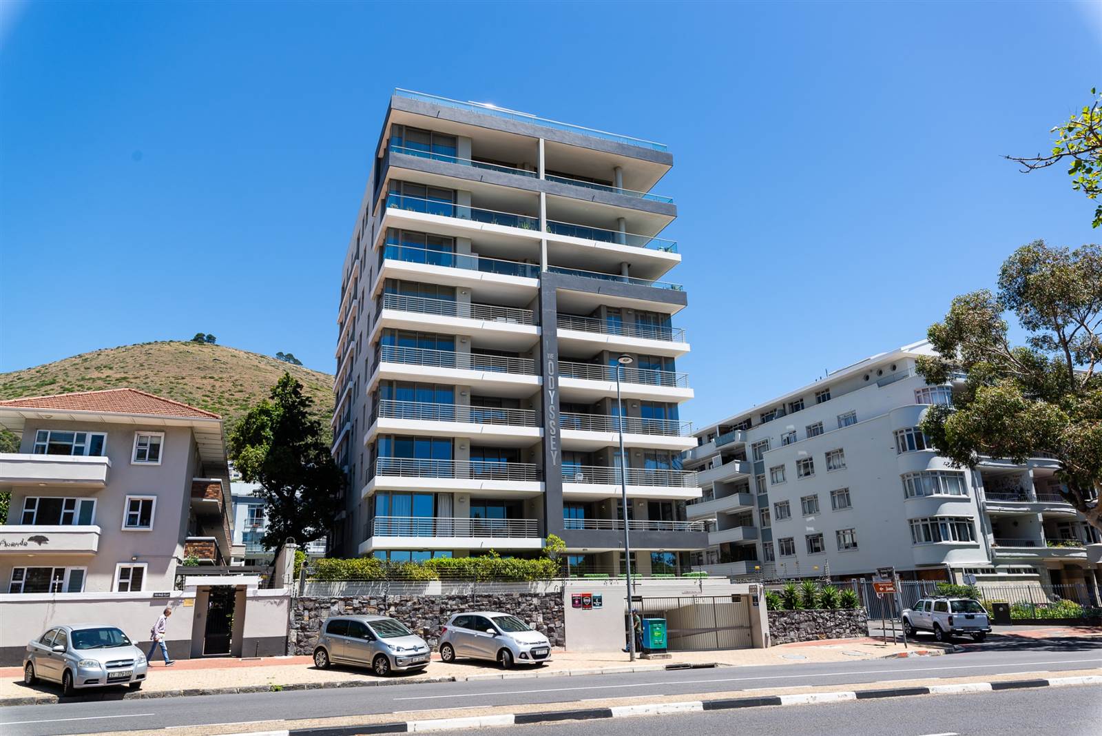 1 Bed Apartment in Green Point photo number 4