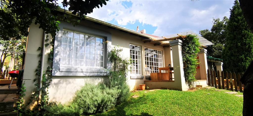 2 Bed Townhouse in Douglasdale photo number 12