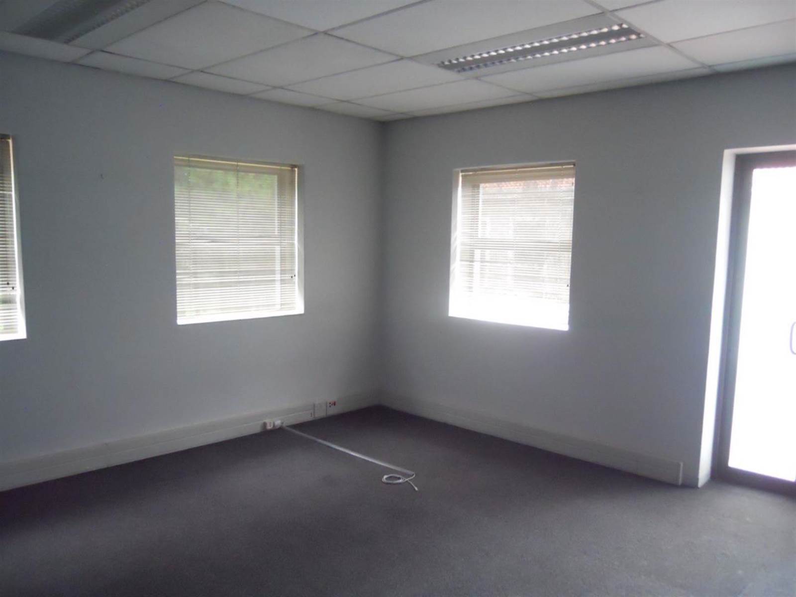 181  m² Commercial space in Woodmead photo number 12