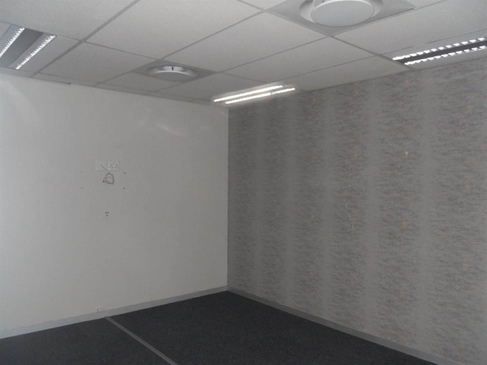 181  m² Commercial space in Woodmead photo number 10