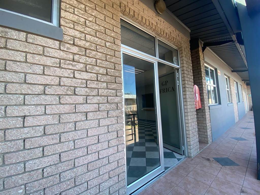 100  m² Commercial space in Milnerton Central photo number 7