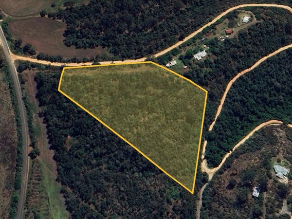 3.8 ha Land available in Phantom Pass