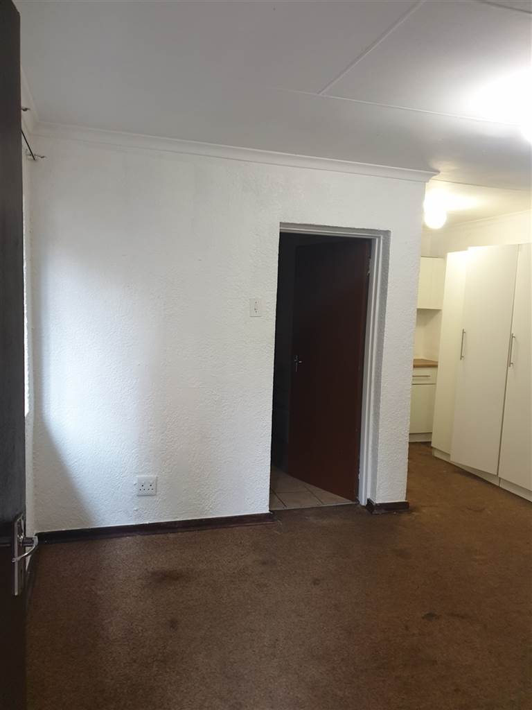 Commercial space in Witbank Central photo number 5