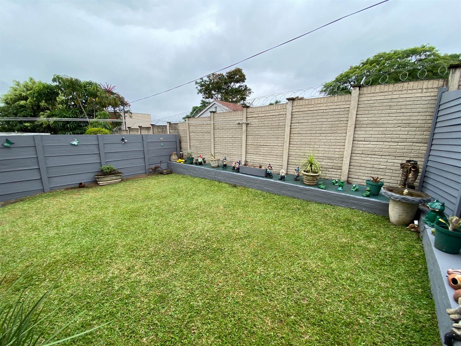 2 Bed Townhouse in Pinetown Central photo number 6