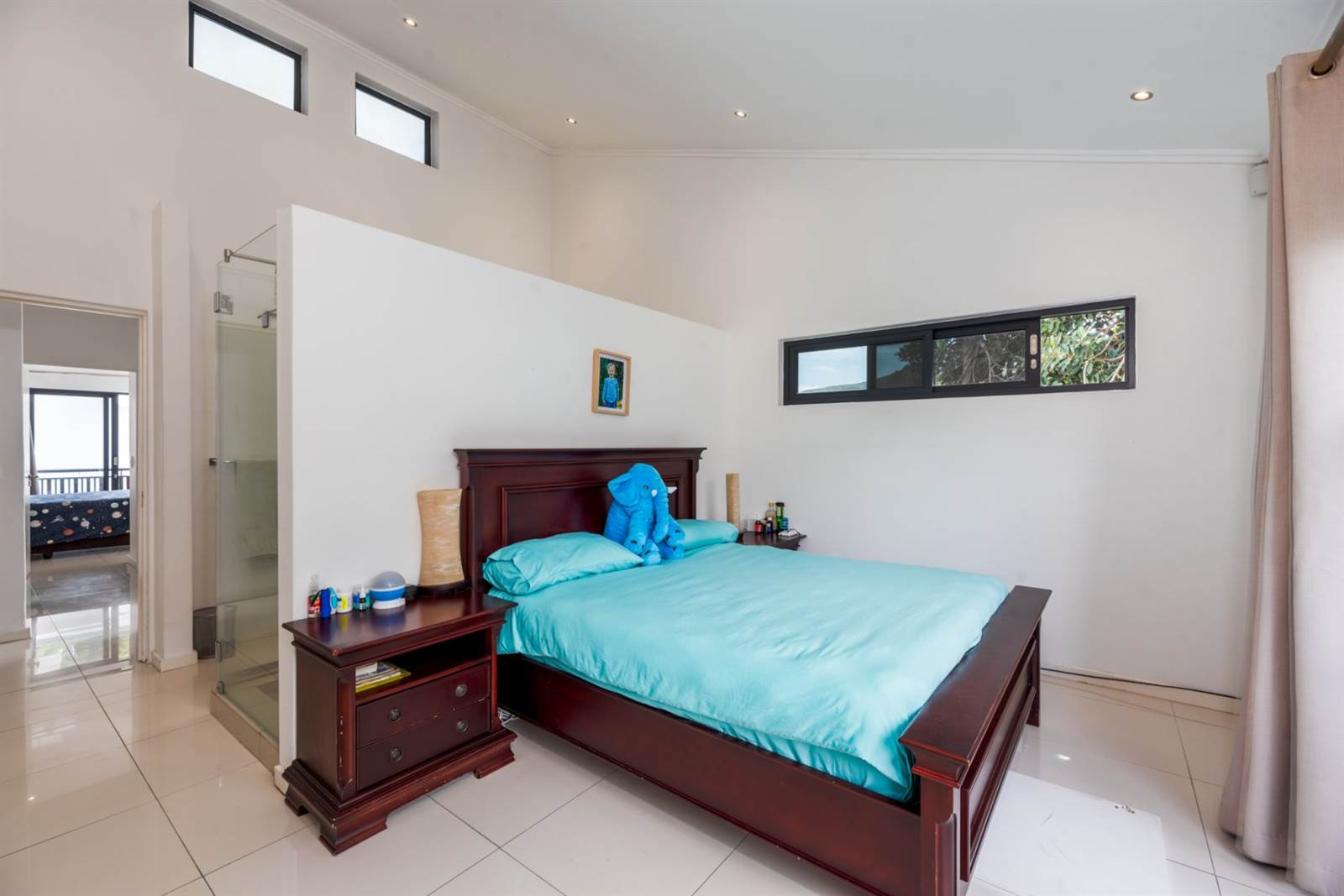 3 Bed Apartment in Hout Bay and surrounds photo number 9