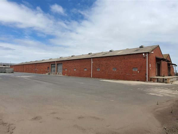 3 968  m² Industrial space