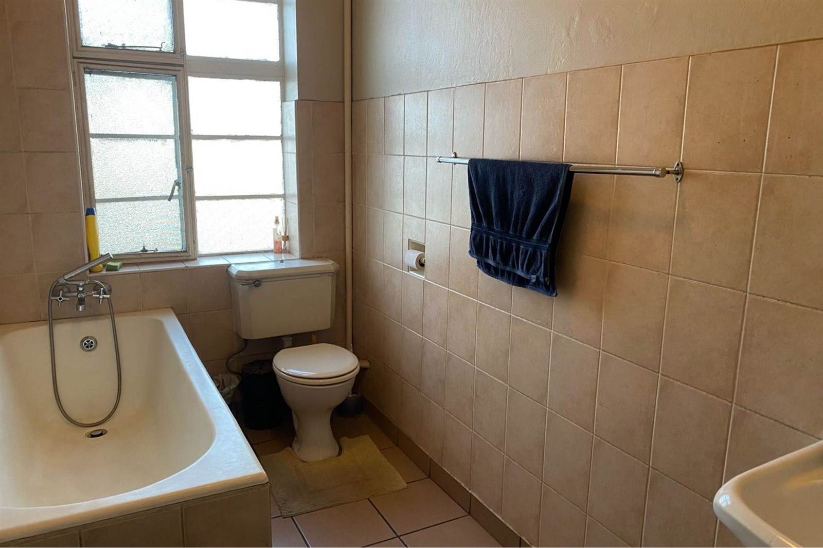 2 Bed Apartment in Benoni Central photo number 17