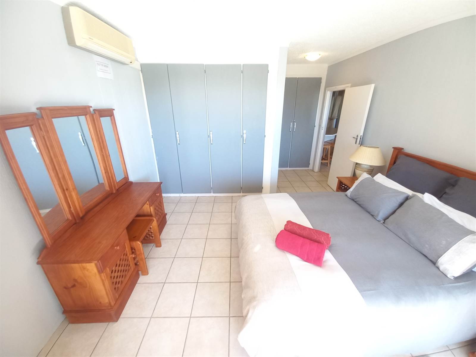 3 Bed Apartment in Uvongo photo number 6