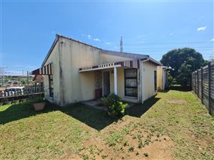 3 Bed House in Newlands West