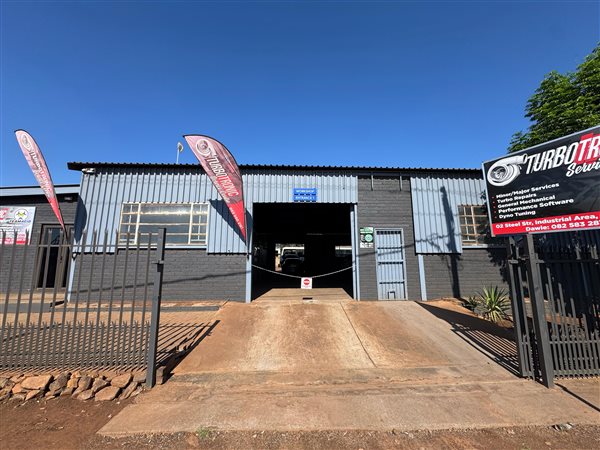 681 m² Industrial space 681 m² Industrial space