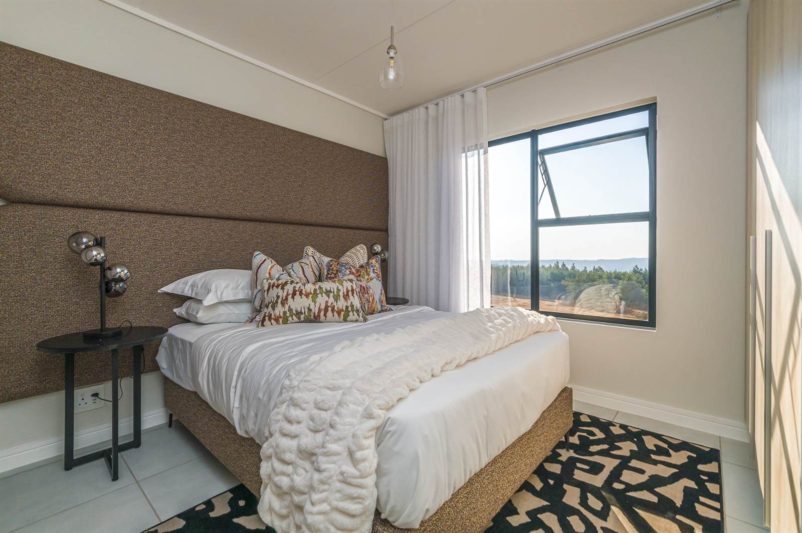 1 Bed Apartment in Mooikloof Equestrian Estate photo number 8