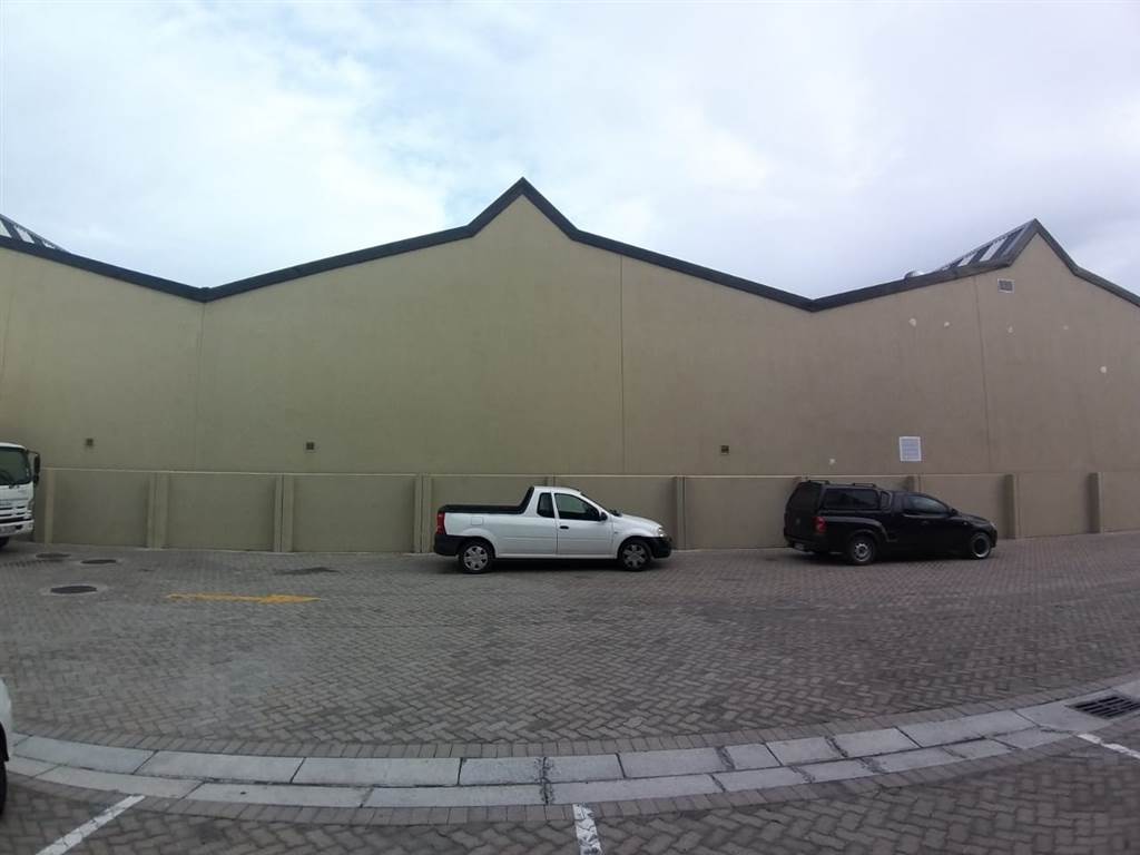 368  m² Commercial space in Milnerton photo number 20