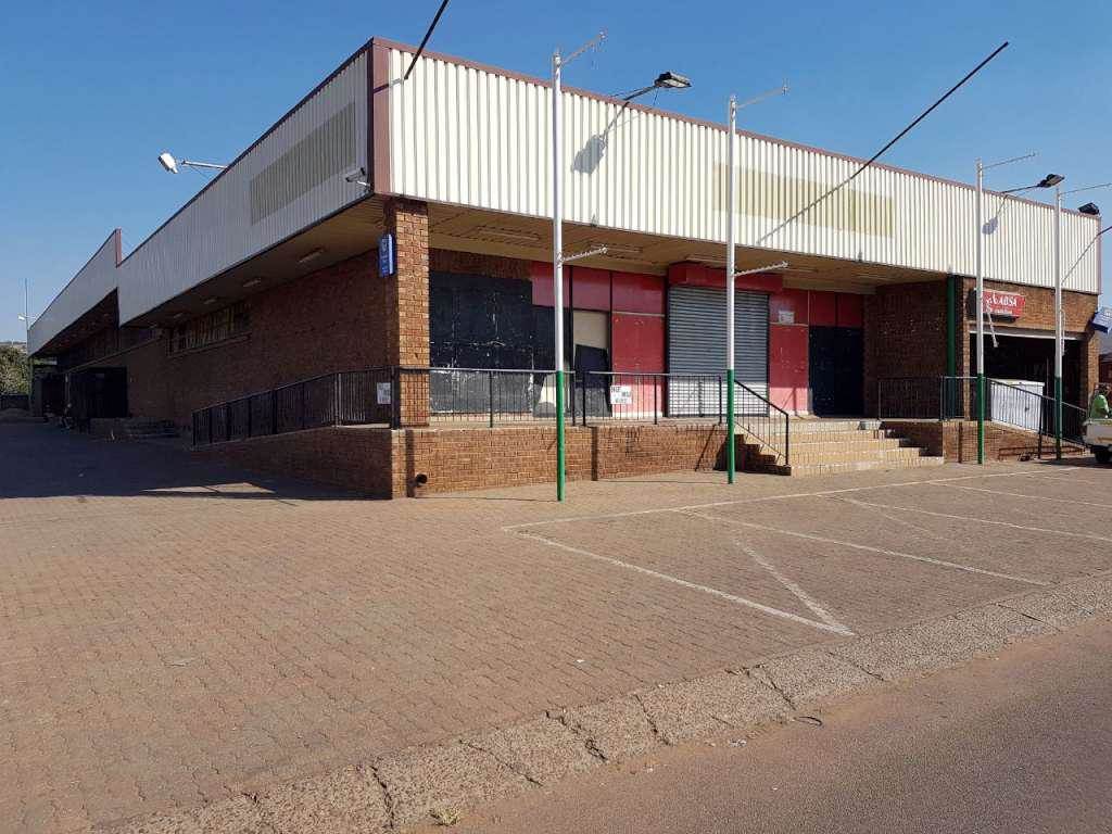 1525  m² Commercial space in Claremont photo number 1