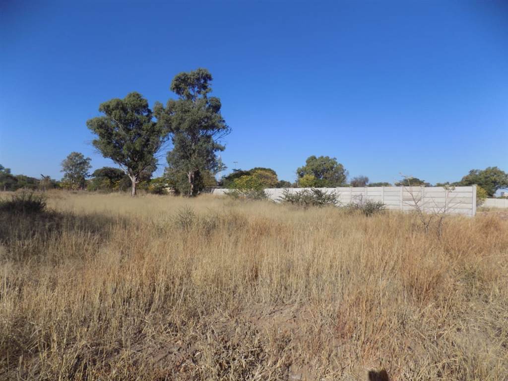 2135 m² Land available in Ladanna photo number 3