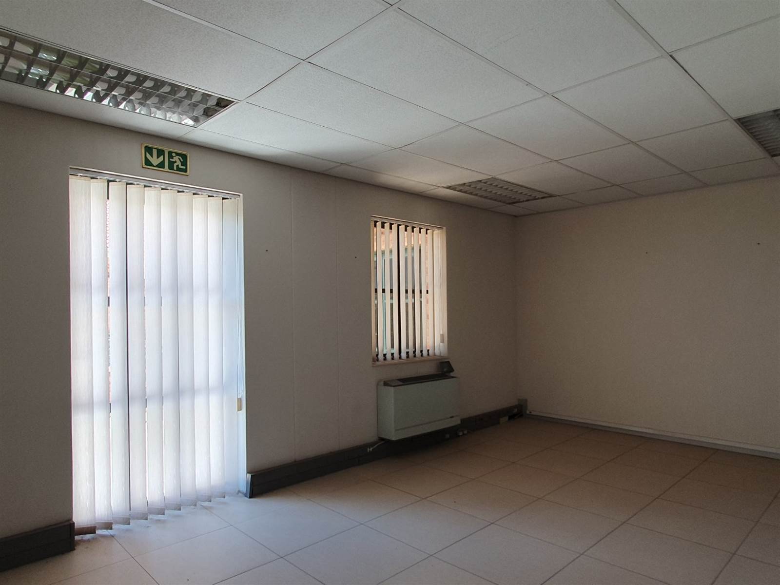 195  m² Commercial space in Bryanston photo number 12