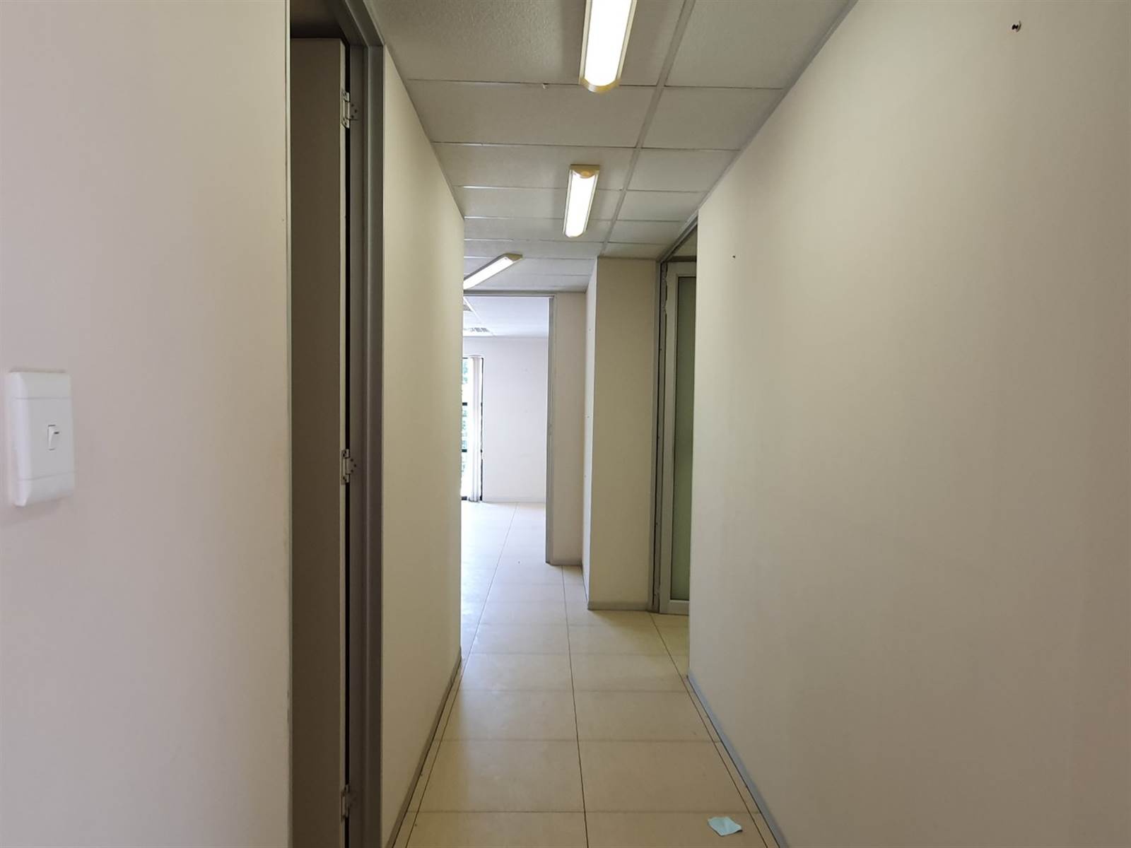 195  m² Commercial space in Bryanston photo number 4