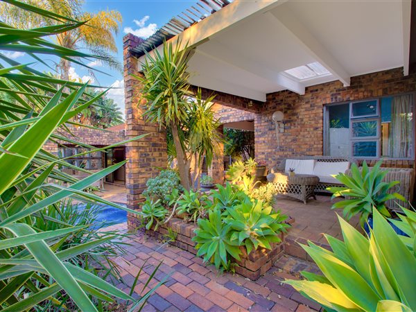3 Bedroom House 3 Bedroom House