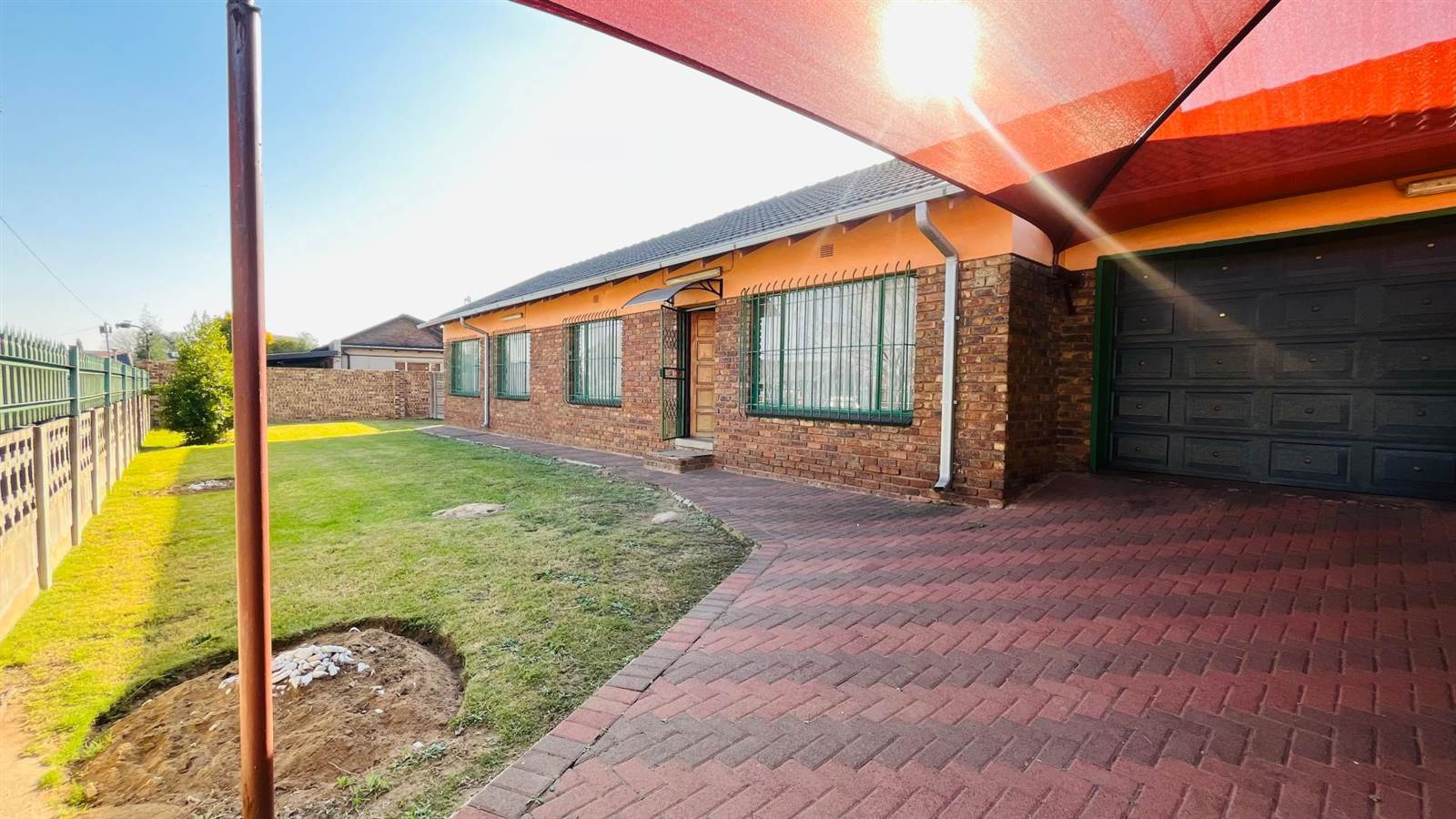 3 Bed House in Witbank photo number 1