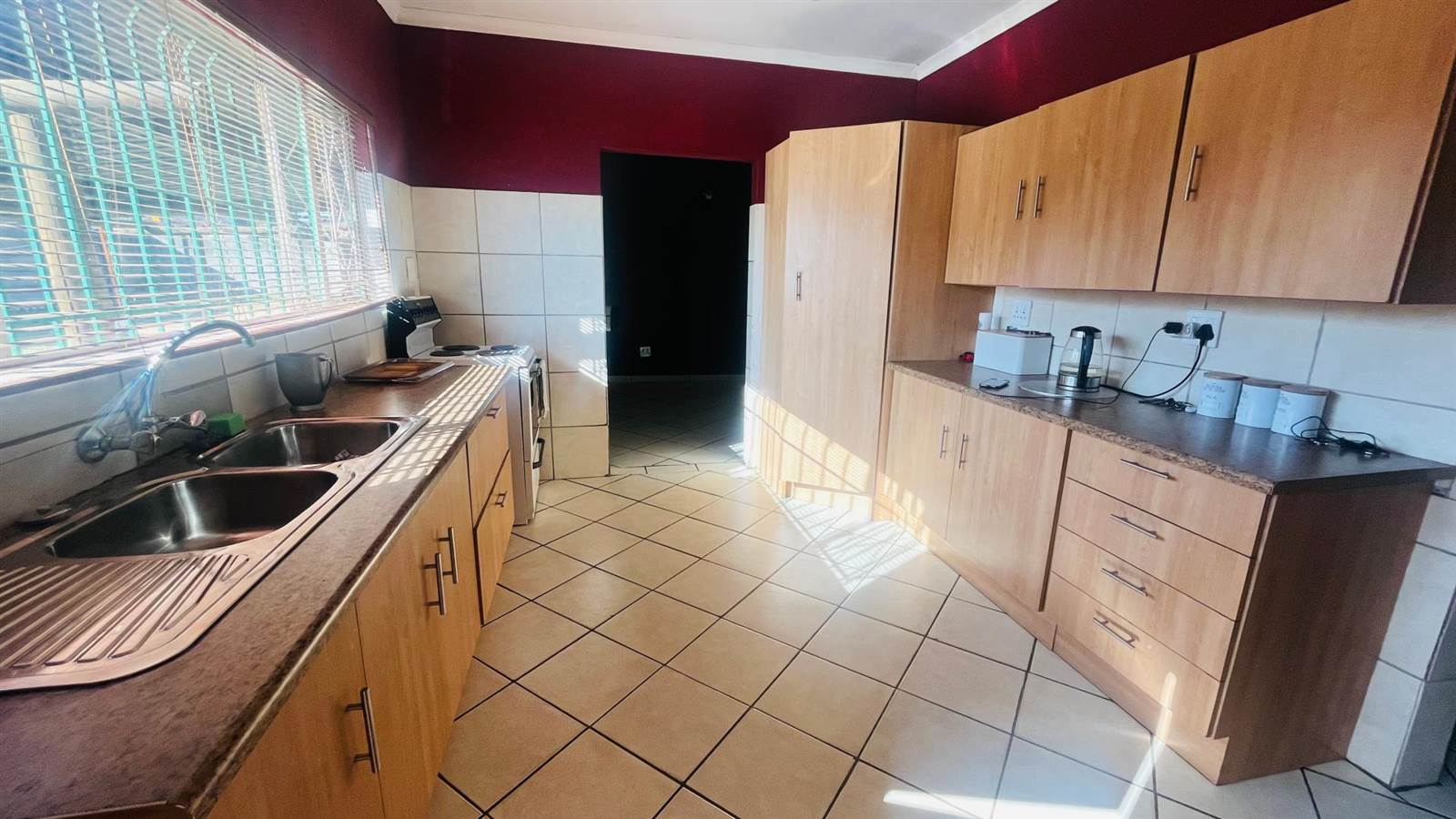 3 Bed House in Witbank photo number 3