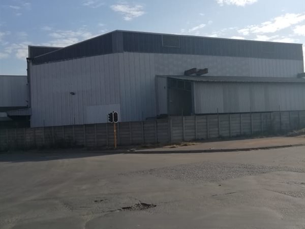 21000  m² Industrial space in Croesus
