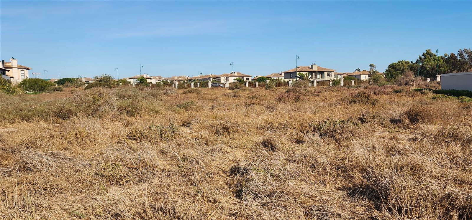 894 m² Land available in Langebaan Country Estate photo number 1