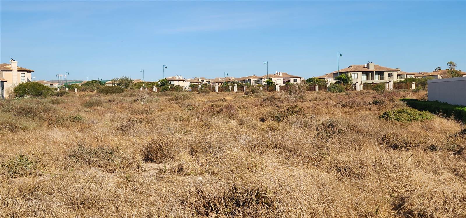 894 m² Land available in Langebaan Country Estate photo number 4