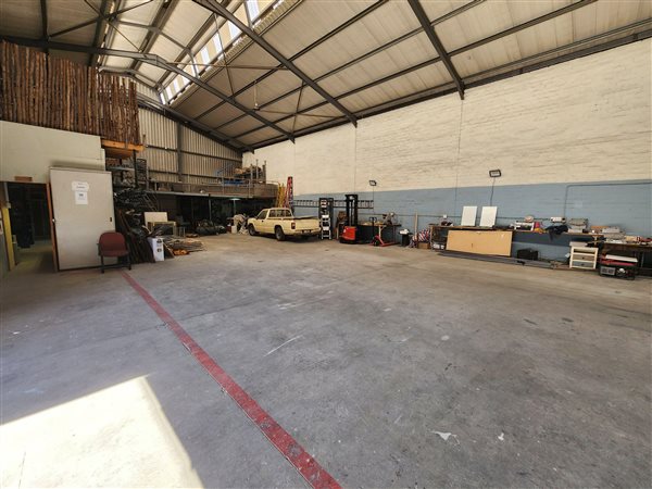 750  m² Industrial space